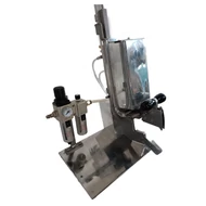 Pneumatikus klipszelő gépek